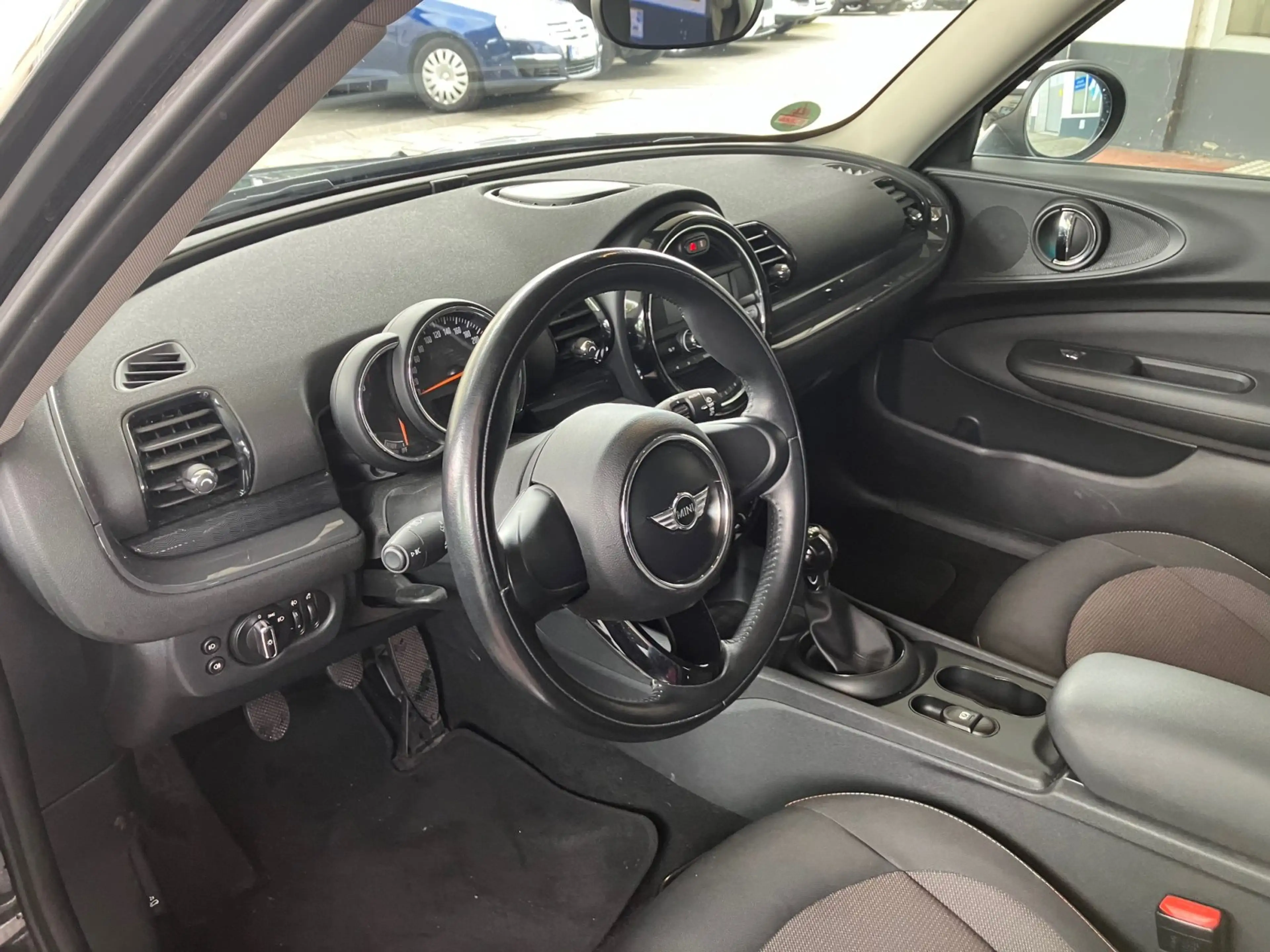 MINI One Clubman 1.5 SHZ PDC Klimaautomatik — photo 11