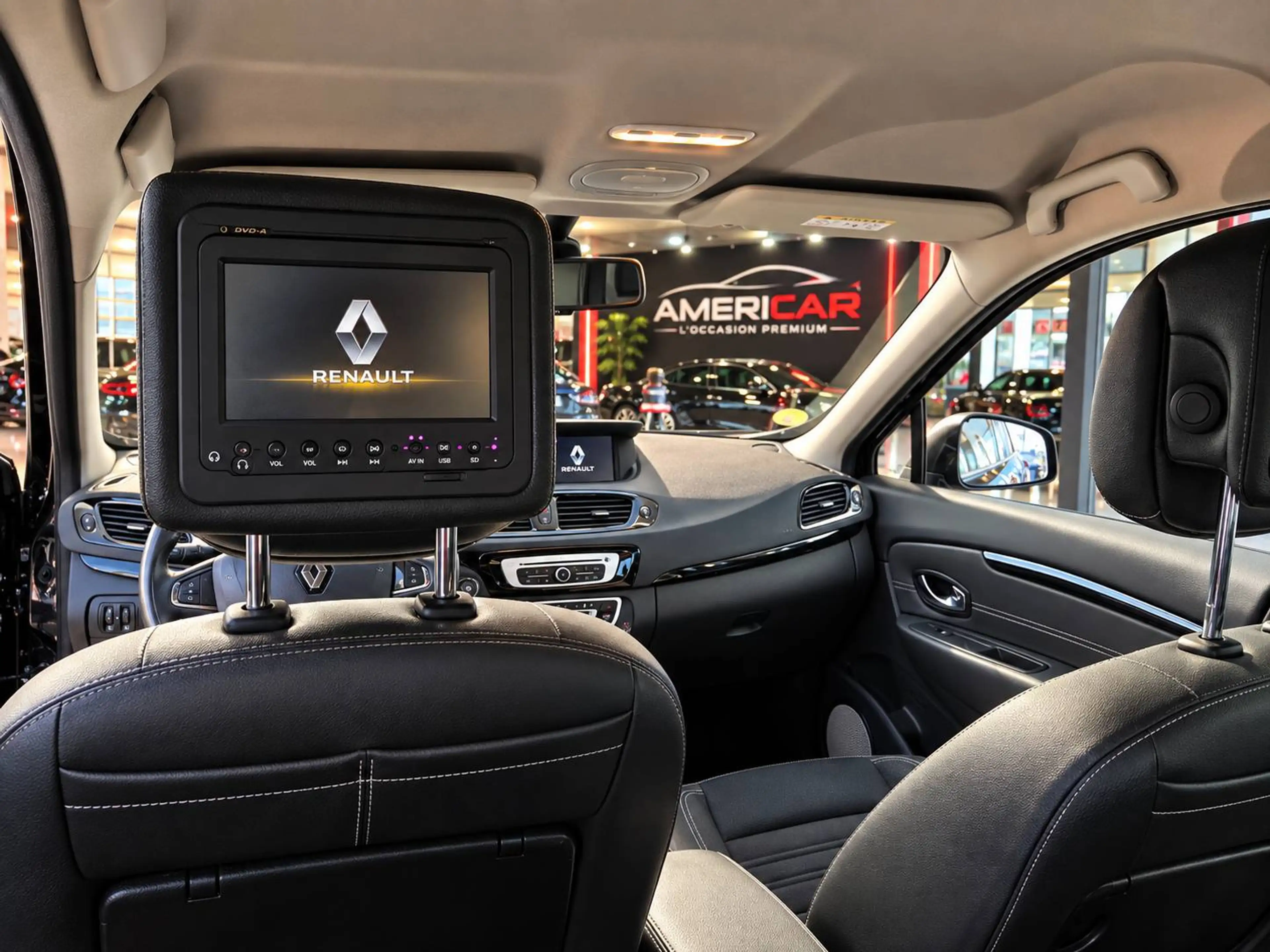 Renault Grand Scenic Grand Scénic 1.5 dCi Energy R-Movie 7pl. — photo 13