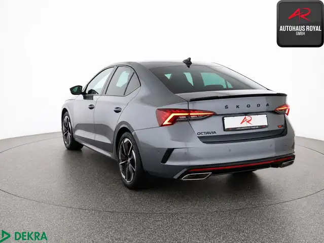 Skoda Octavia view 3