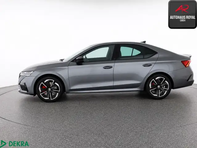 Skoda Octavia view 2