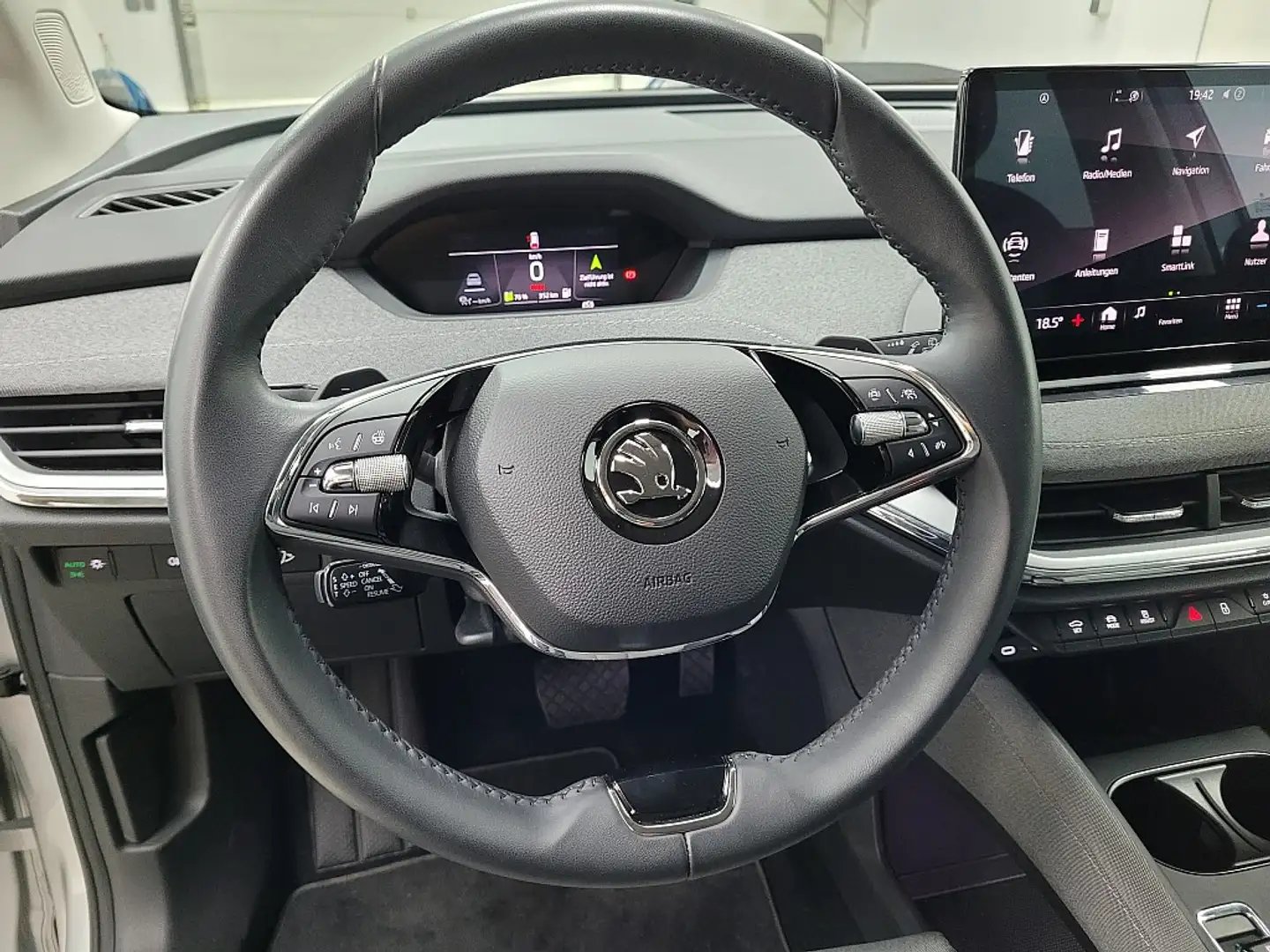Skoda Enyaq iV 80 82kWh+AHK, leasingfähi,netto31.584 Mod.24 Silber - 2