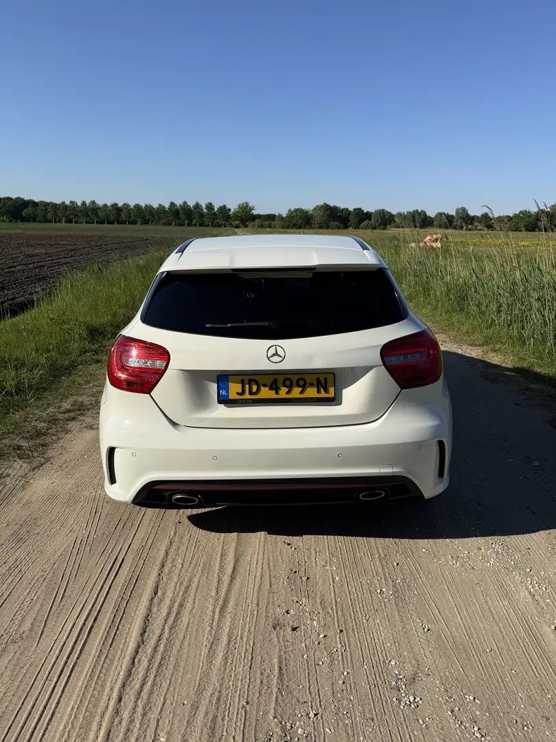 Mercedes-Benz A 250 Sport Prestige Alb - 2