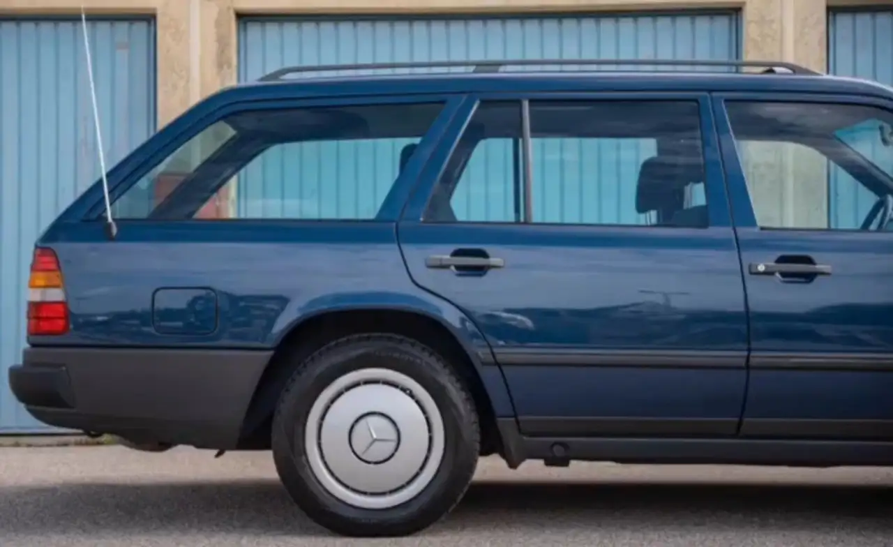 Mercedes-Benz 300 TE S124 Automatik Liebhaberzustand CH-EZ rostfrei, foto 9