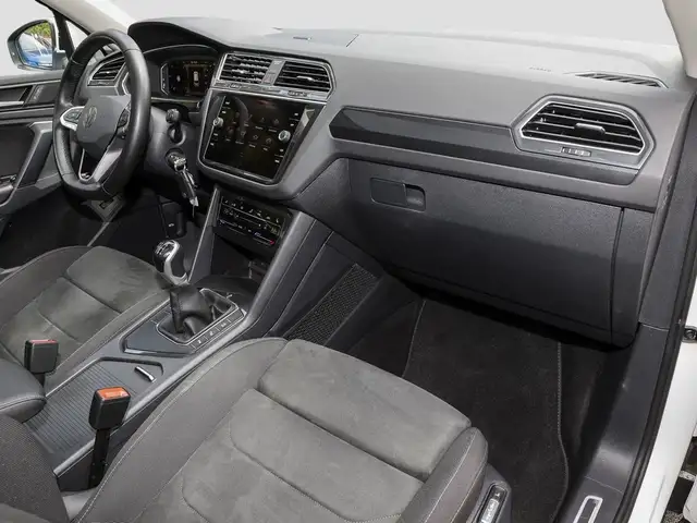 Volkswagen Tiguan view 9