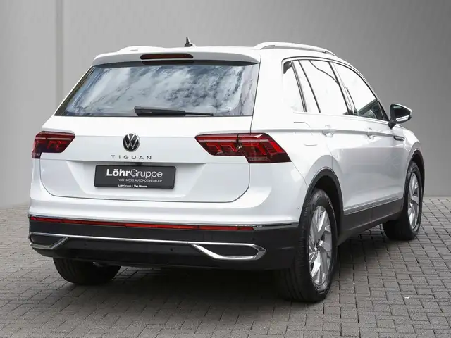 Volkswagen Tiguan view 5