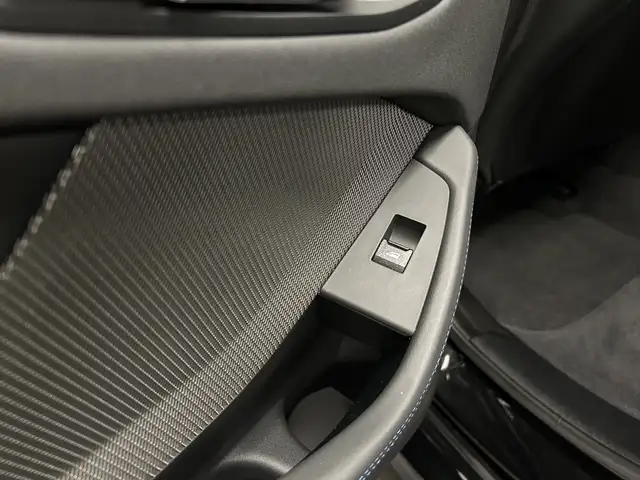 BMW 2 Series view 15