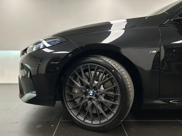 BMW 2 Series view 9