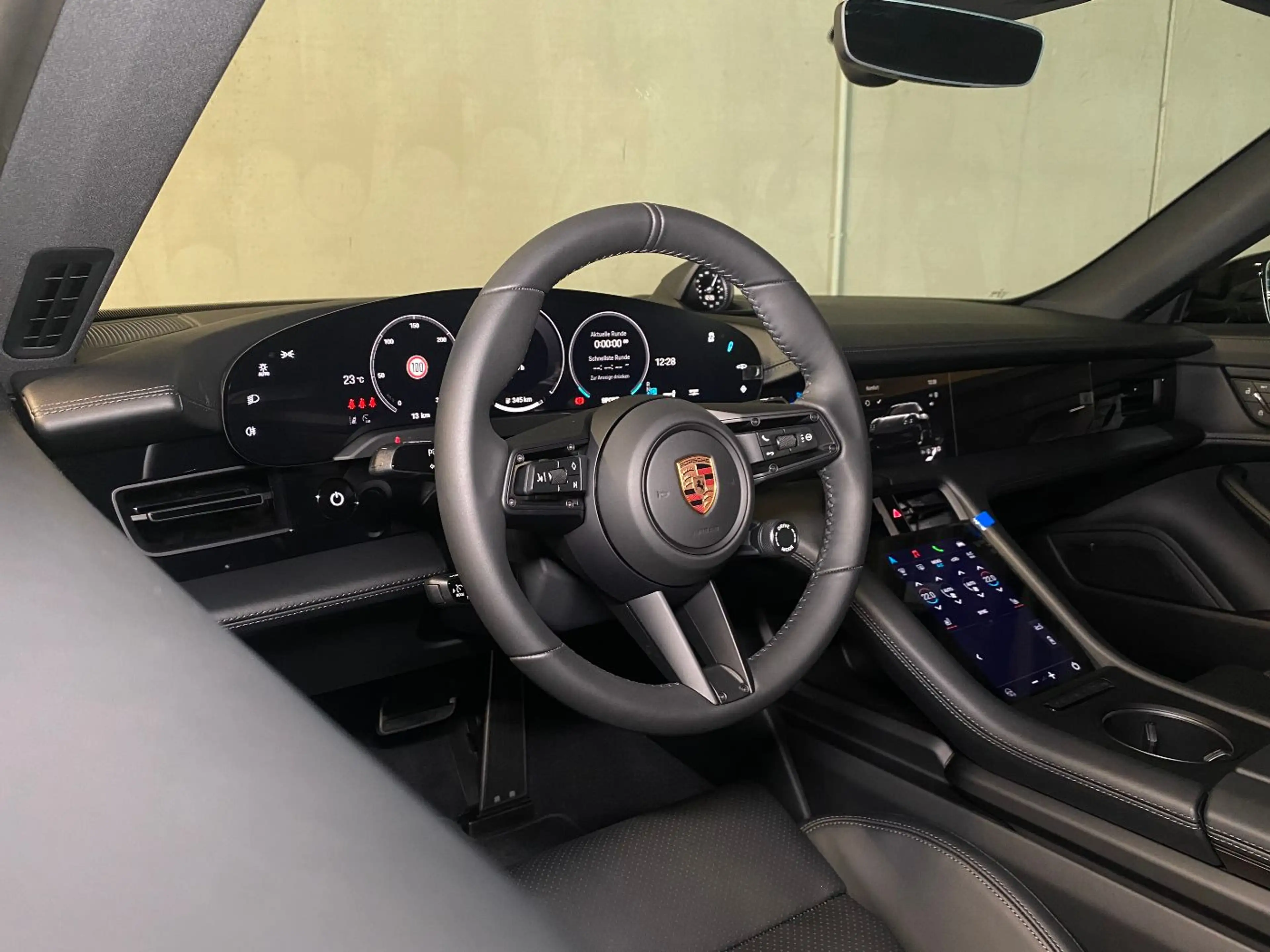 Porsche Taycan 4 Black Edition | InnoDrive | Panorama | — photo 12