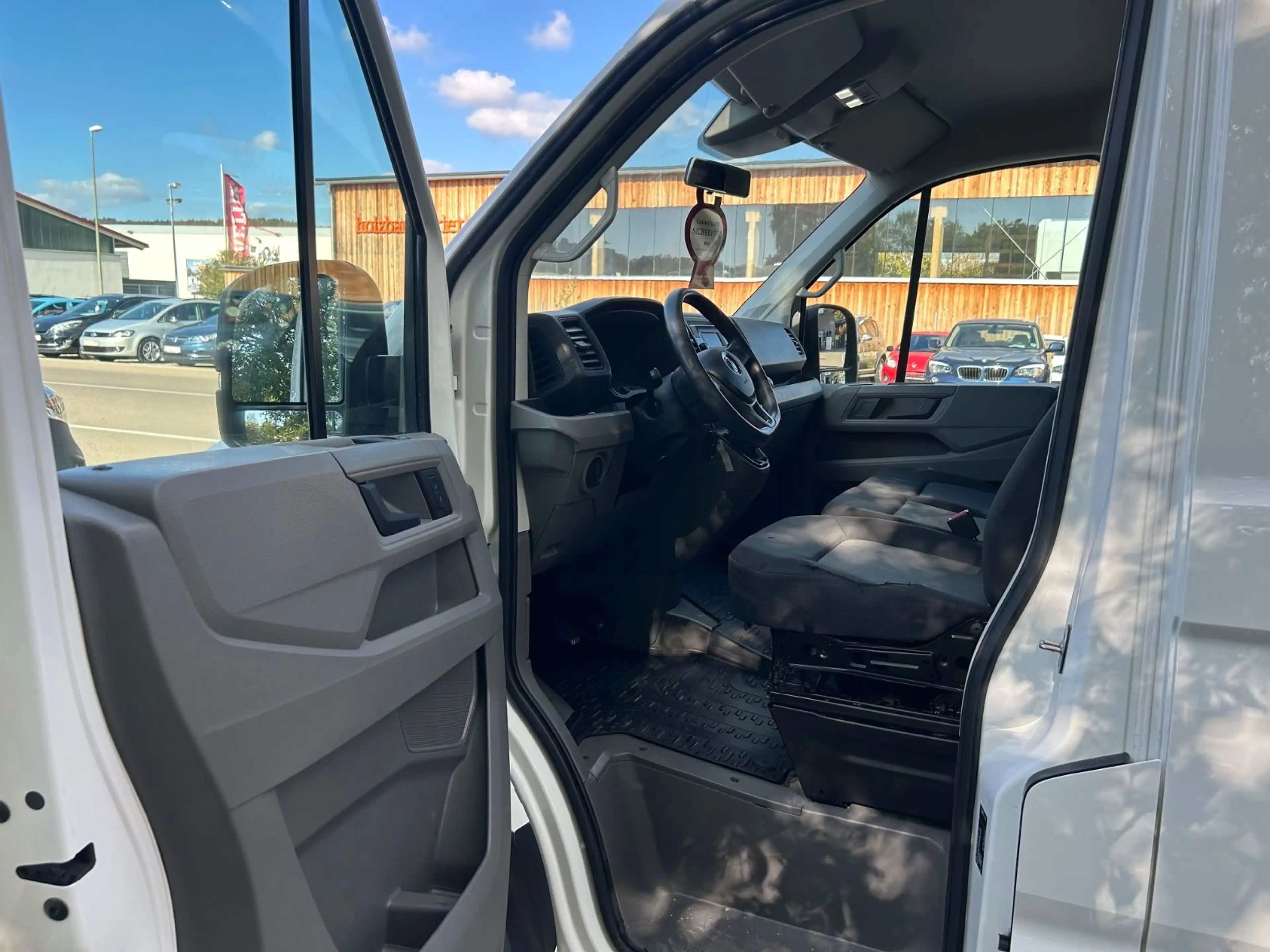 Volkswagen Crafter Kasten 30 mittellang FWD EcoProfi — photo 8