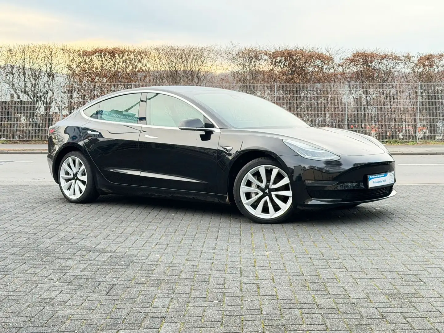 Tesla Model 3 Long Range Dual AWD 75 KW Pano-LED-360 Noir - 1