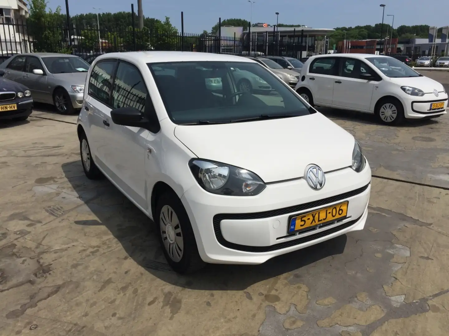 Volkswagen up! 1.0 take up! BlueM. Aardgas Wit - 2