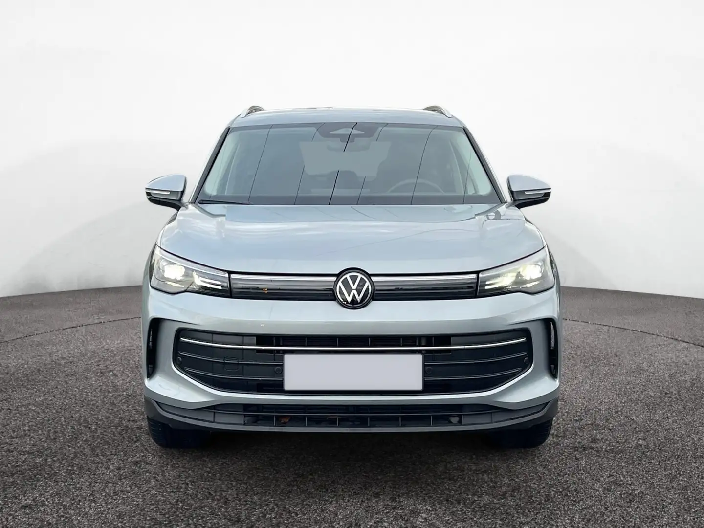 Volkswagen Tiguan Life eTSI DSG|AHK|NAVI|ACC|KAMERA|KEYLESS Silber - 2