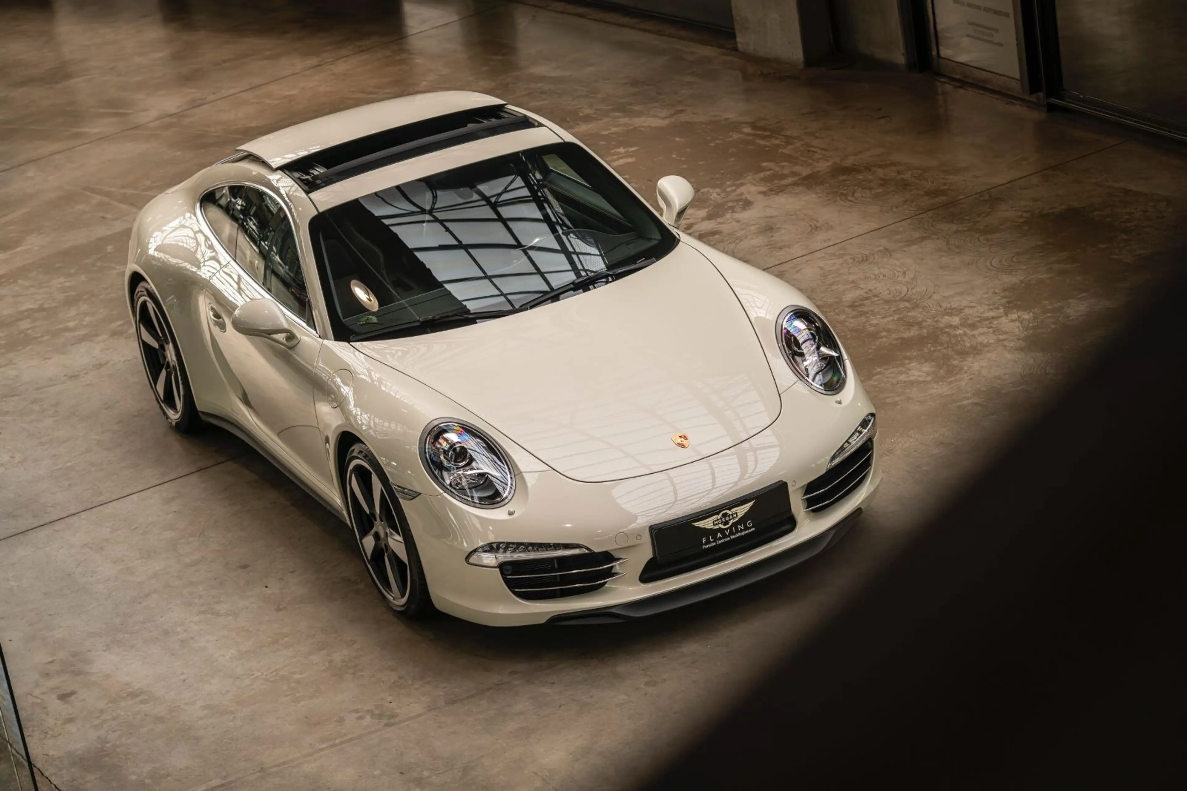 Porsche 991 .1 Carrera S - 50 Jahre 911 - 1. Hand - — photo 11