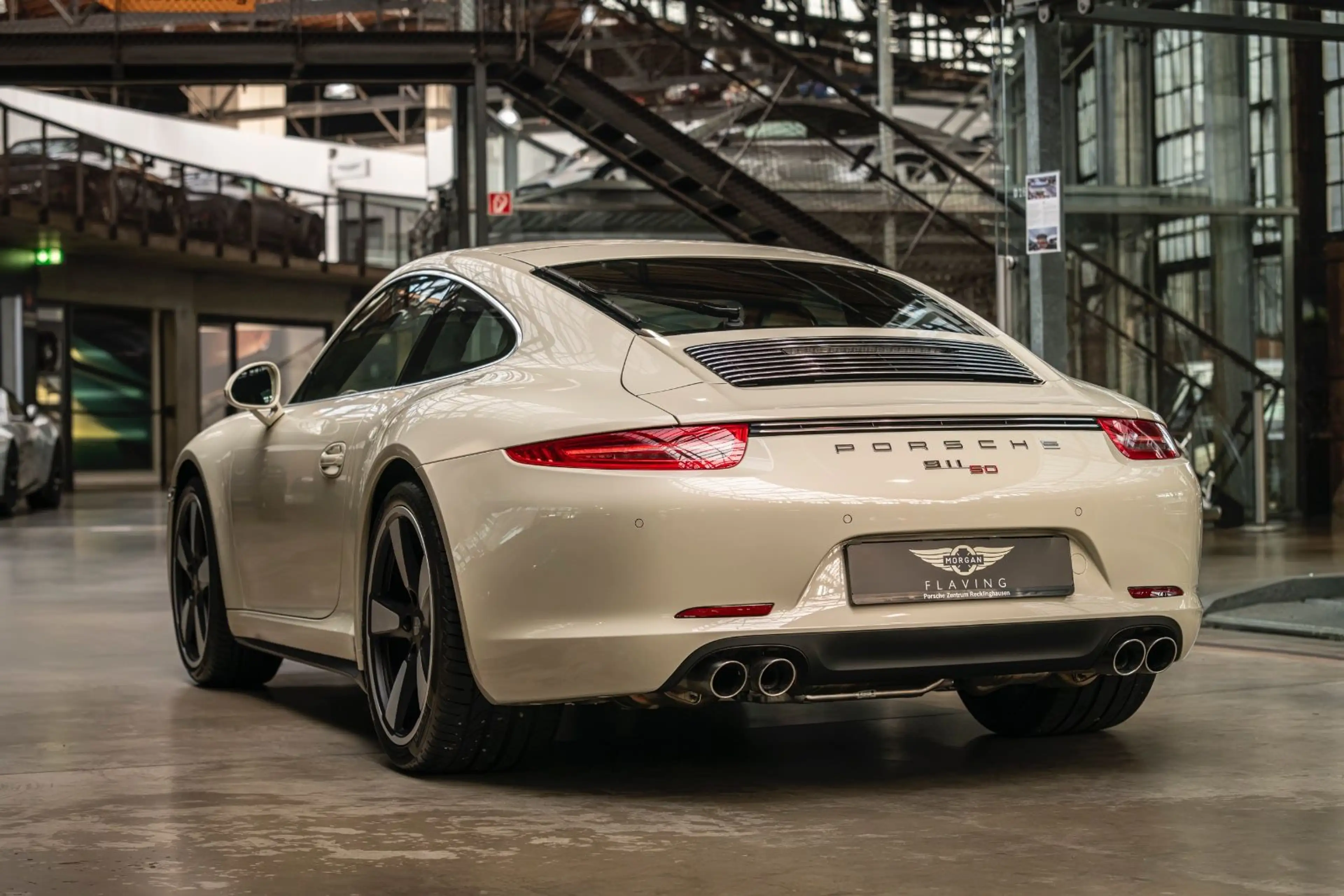 Porsche 991 .1 Carrera S - 50 Jahre 911 - 1. Hand - — photo 5
