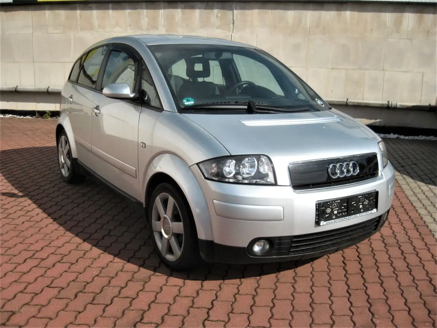 Audi A2 1.4 * Service + TÜV neu * Silber - 1
