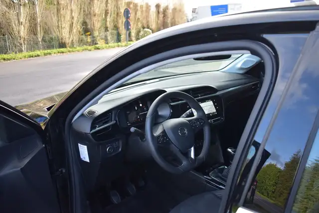 Opel Corsa view 11