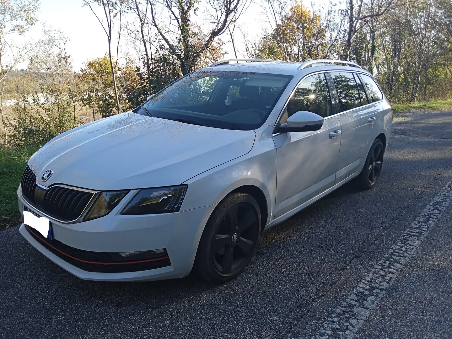 Skoda Octavia wagon executive Bianco - 1
