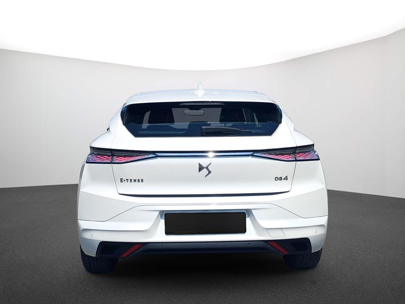 DS Automobiles DS 4 BASTILLE+ E-TENSE — photo 3