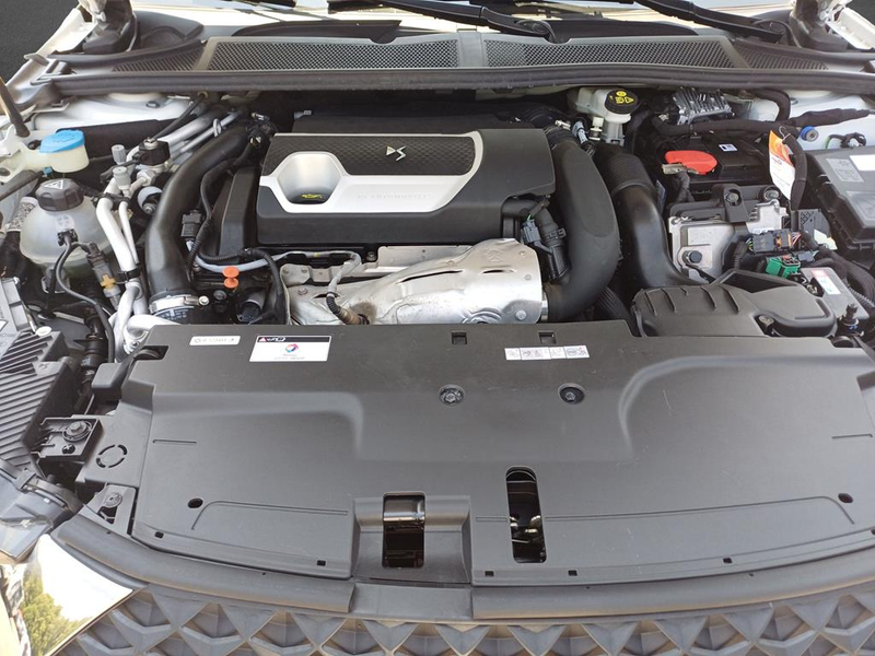 DS Automobiles DS 4 BASTILLE+ E-TENSE — photo 5