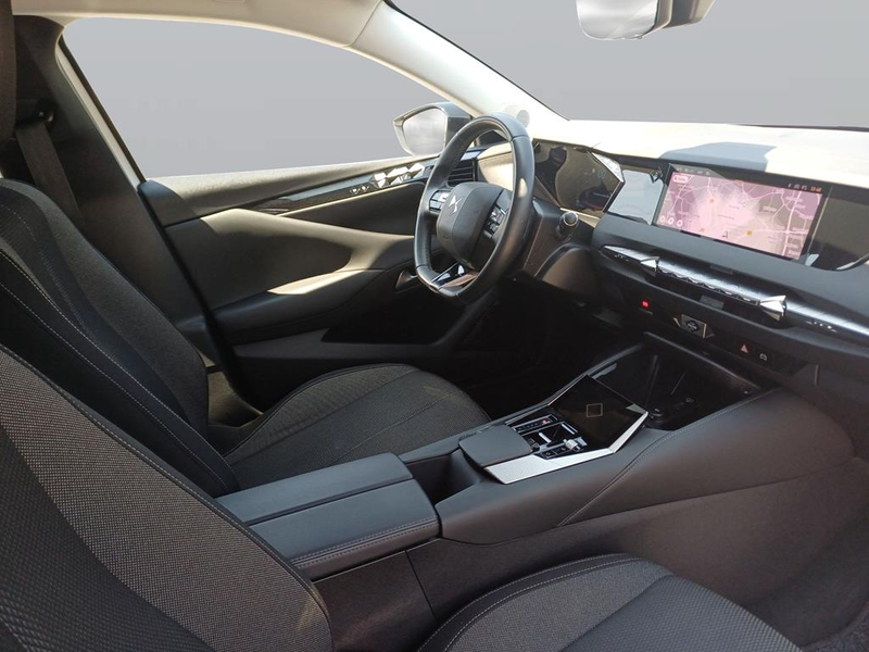 DS Automobiles DS 4 BASTILLE+ E-TENSE — photo 10