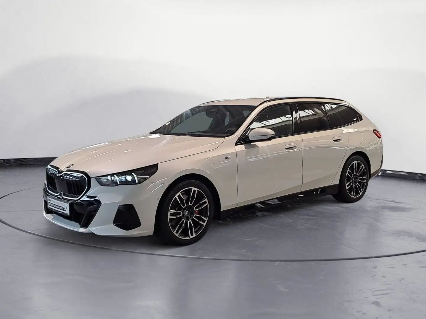 BMW 520 d Touring M Sport Navi H&K AHK HeadUp Iconic Weiß - 2