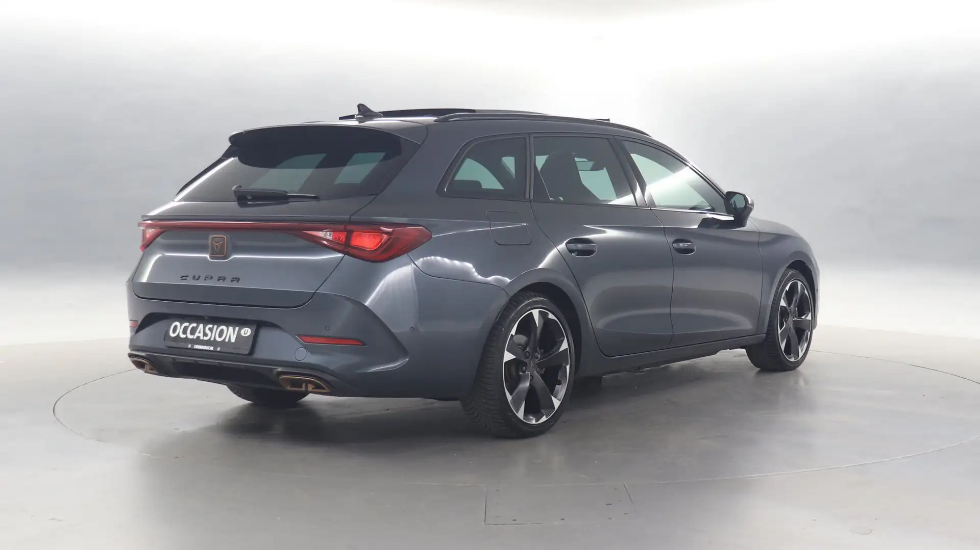 CUPRA Leon Sportstourer 1.4 TSI eHybrid 204pk PHEV VZ / Panor Grijs - 2
