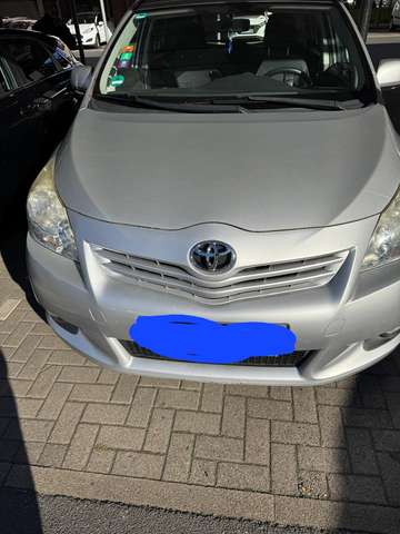 Imagine Toyota Verso Life