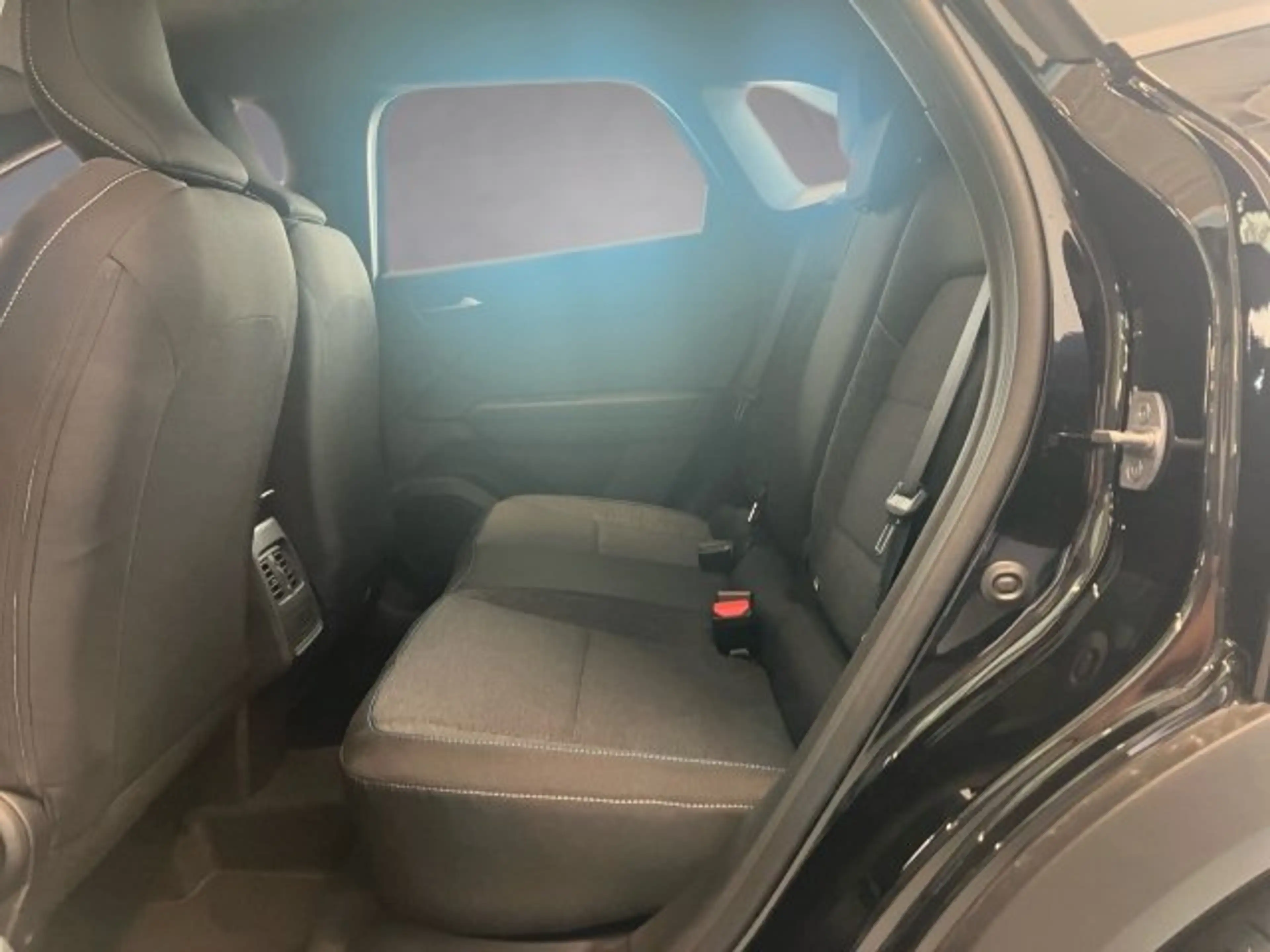 Mitsubishi Grandis 1,8 HEV Invite C AT 26,5 — photo 9
