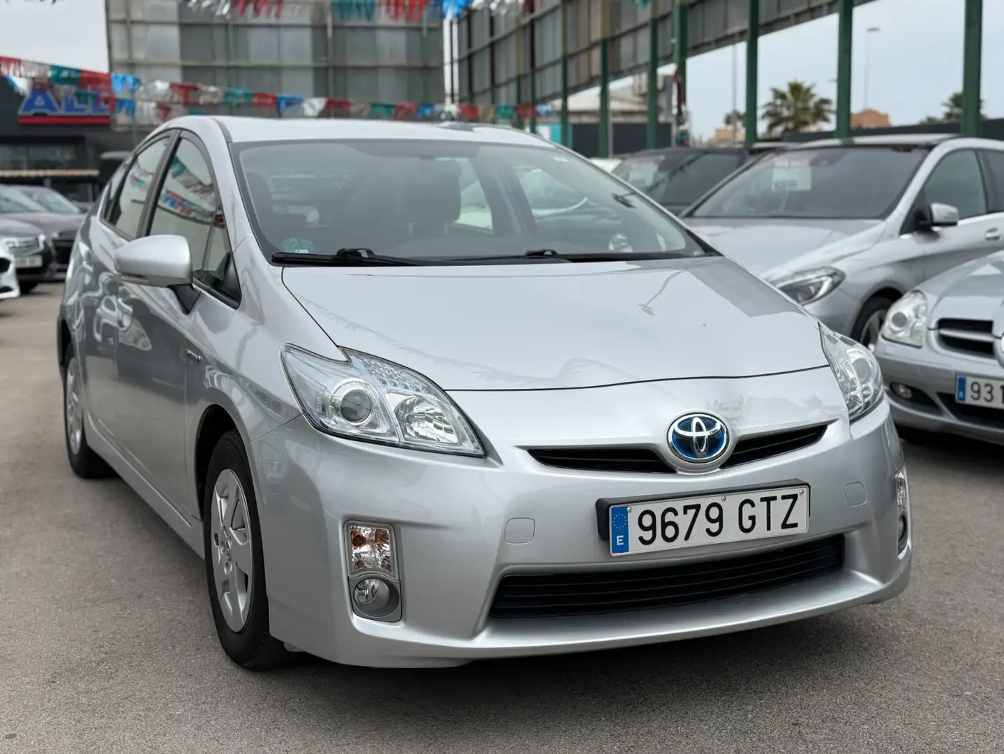 Toyota Prius 1.8 HSD Eco Blanco - 1
