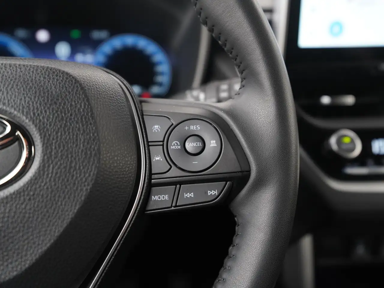 Toyota Corolla Cross Hybrid 140 Style Leder Elektr stoelverstelling, миниатюра 9