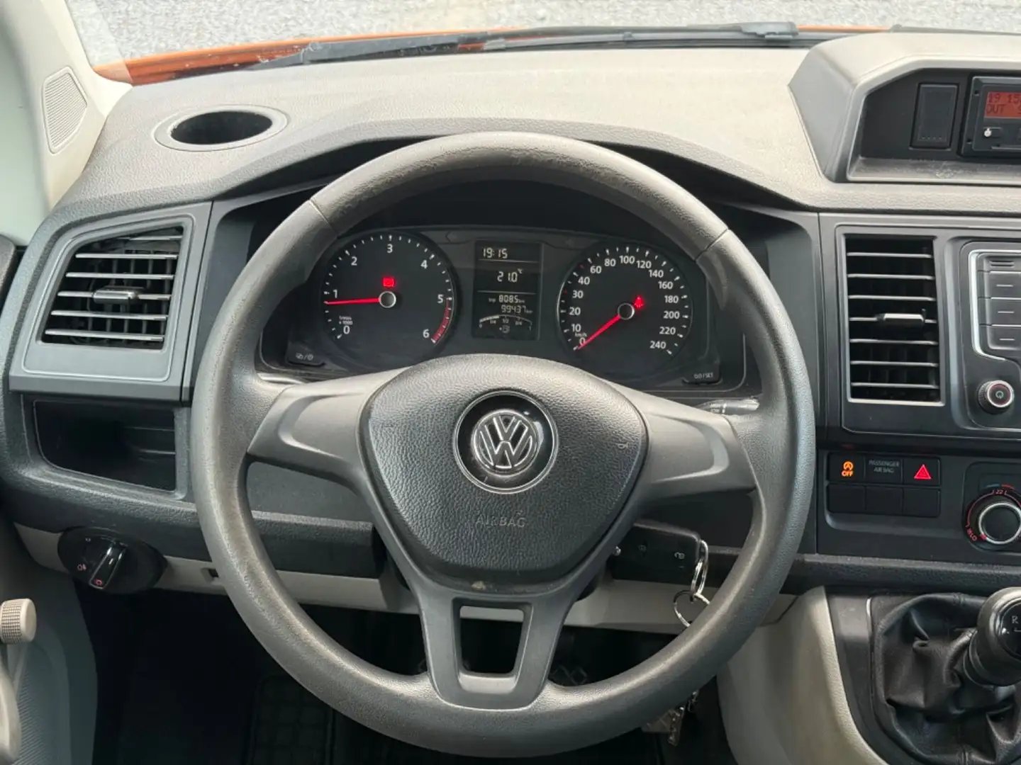 Volkswagen T6 Transporter T6 DoKa PRITSCHE KLIMA AHK 6-SITZER 1.HAND 102PS Orange - 2