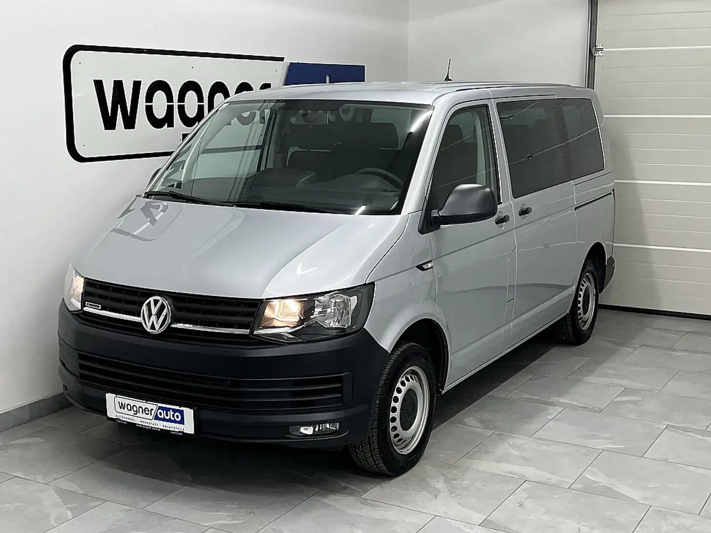 Volkswagen T6 Kombi KR 2,0 TDI 4Motion BMT.2xSchiebetüren/PDC/AppCo... Silber - 2