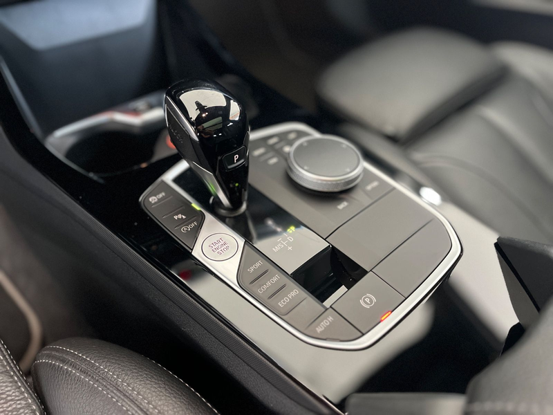 BMW 118 i SportLine HUD 18" CockpProf LED Navi — photo 19