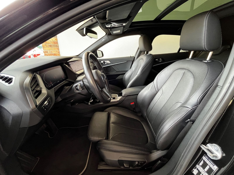 BMW 118 i SportLine HUD 18" CockpProf LED Navi — photo 10