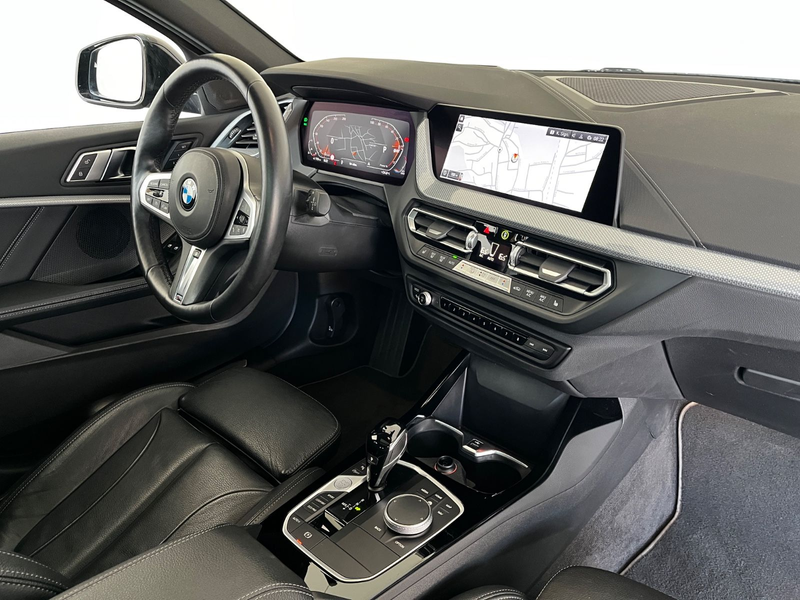 BMW 118 i SportLine HUD 18" CockpProf LED Navi — photo 13