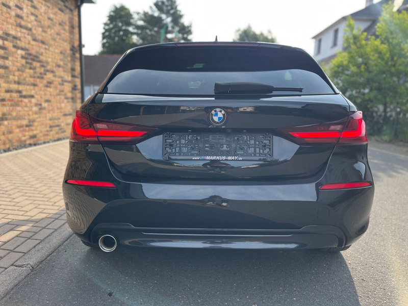 BMW 118 i SportLine HUD 18" CockpProf LED Navi — photo 5