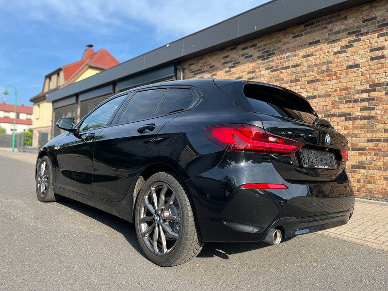 BMW 118 i SportLine HUD 18" CockpProf LED Navi — photo 4