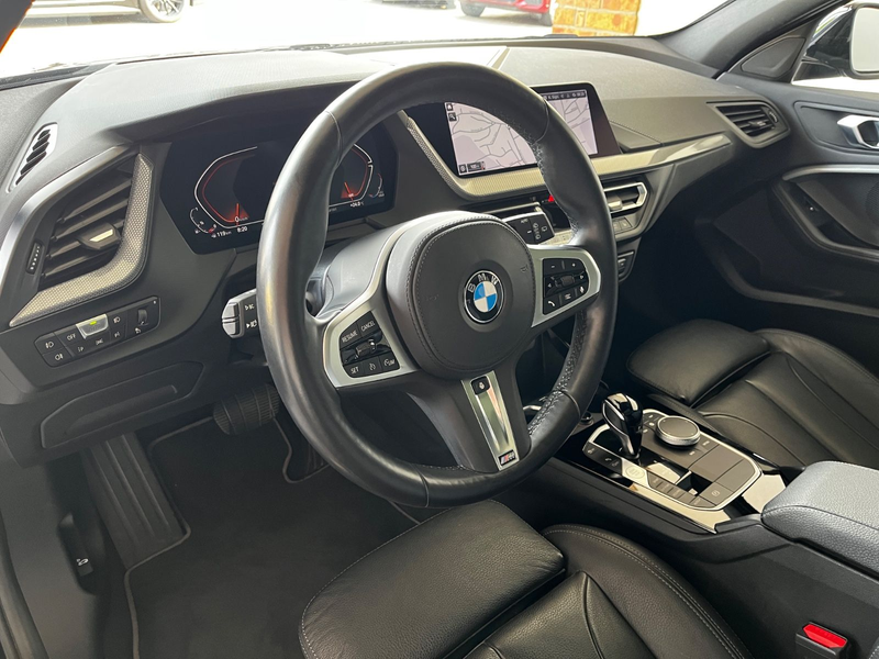 BMW 118 i SportLine HUD 18" CockpProf LED Navi — photo 11