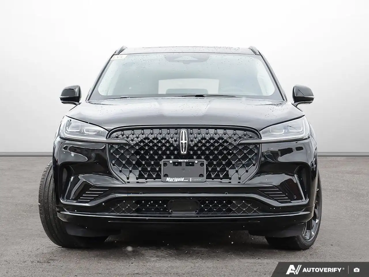 Lincoln Aviator снимка Lincoln Aviator