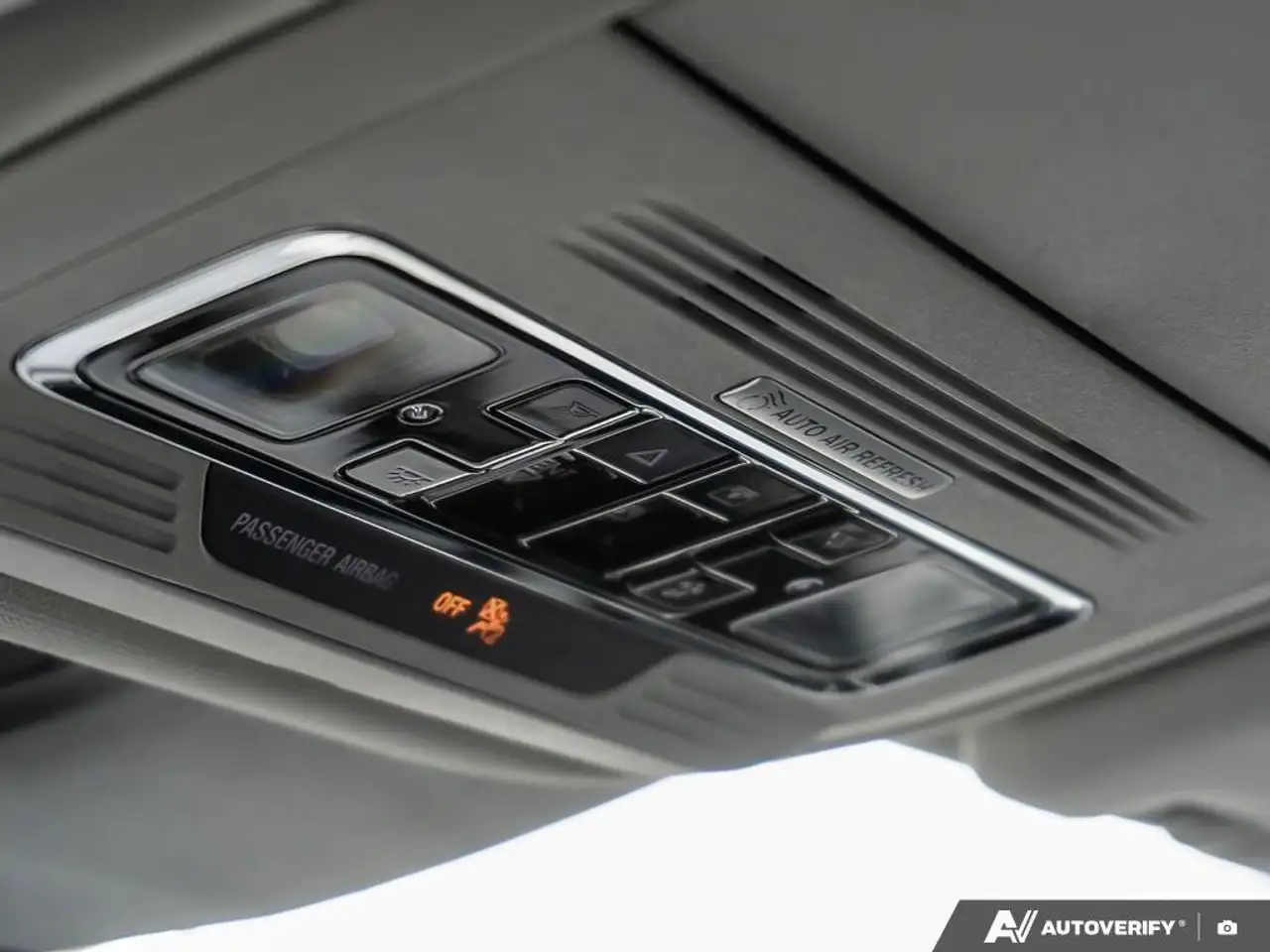 Lincoln Aviator снимка Lincoln Aviator