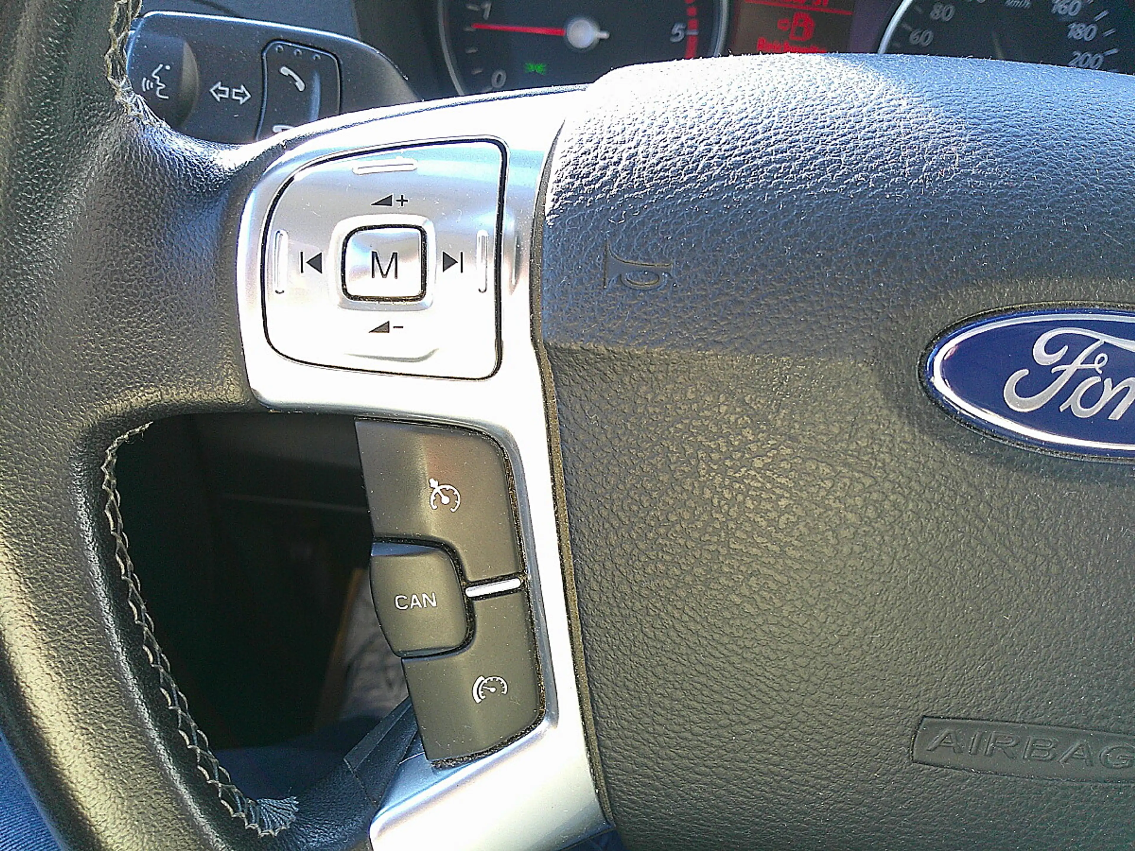 Ford Galaxy Business Plus 2,0 TDCi — photo 12