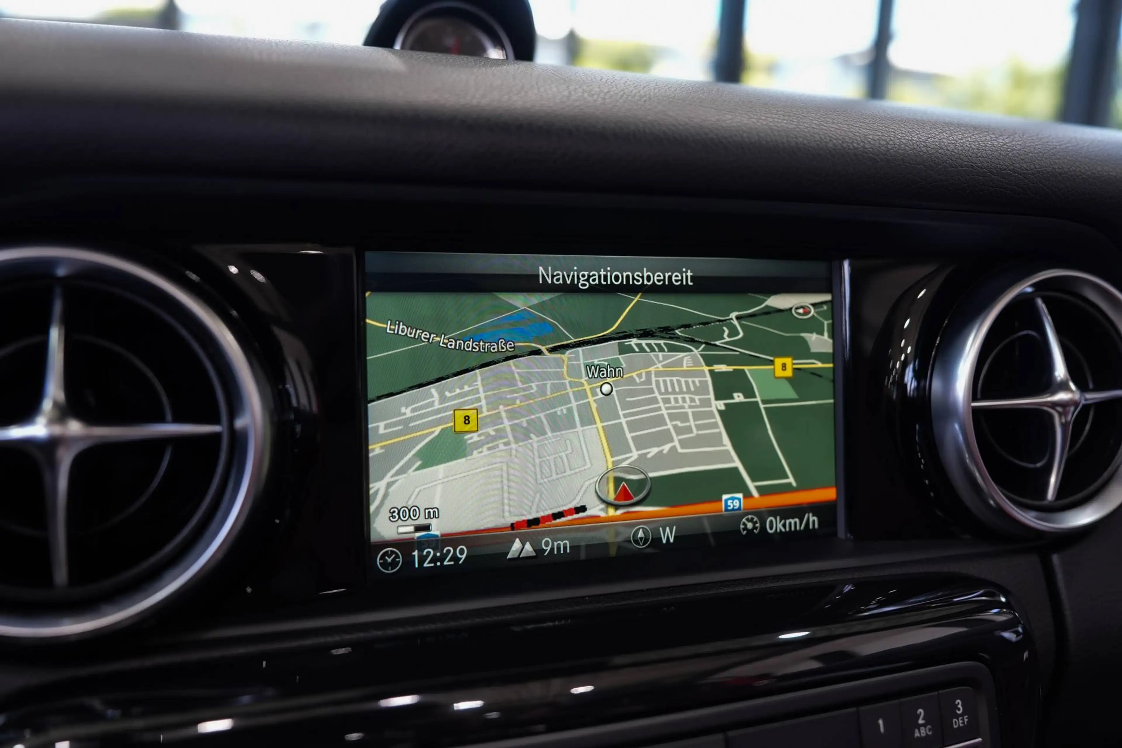 Mercedes-Benz SLC 300 Roadster*AMG-LINE*NIGHT*SPORTSITZE*H&K* — photo 15