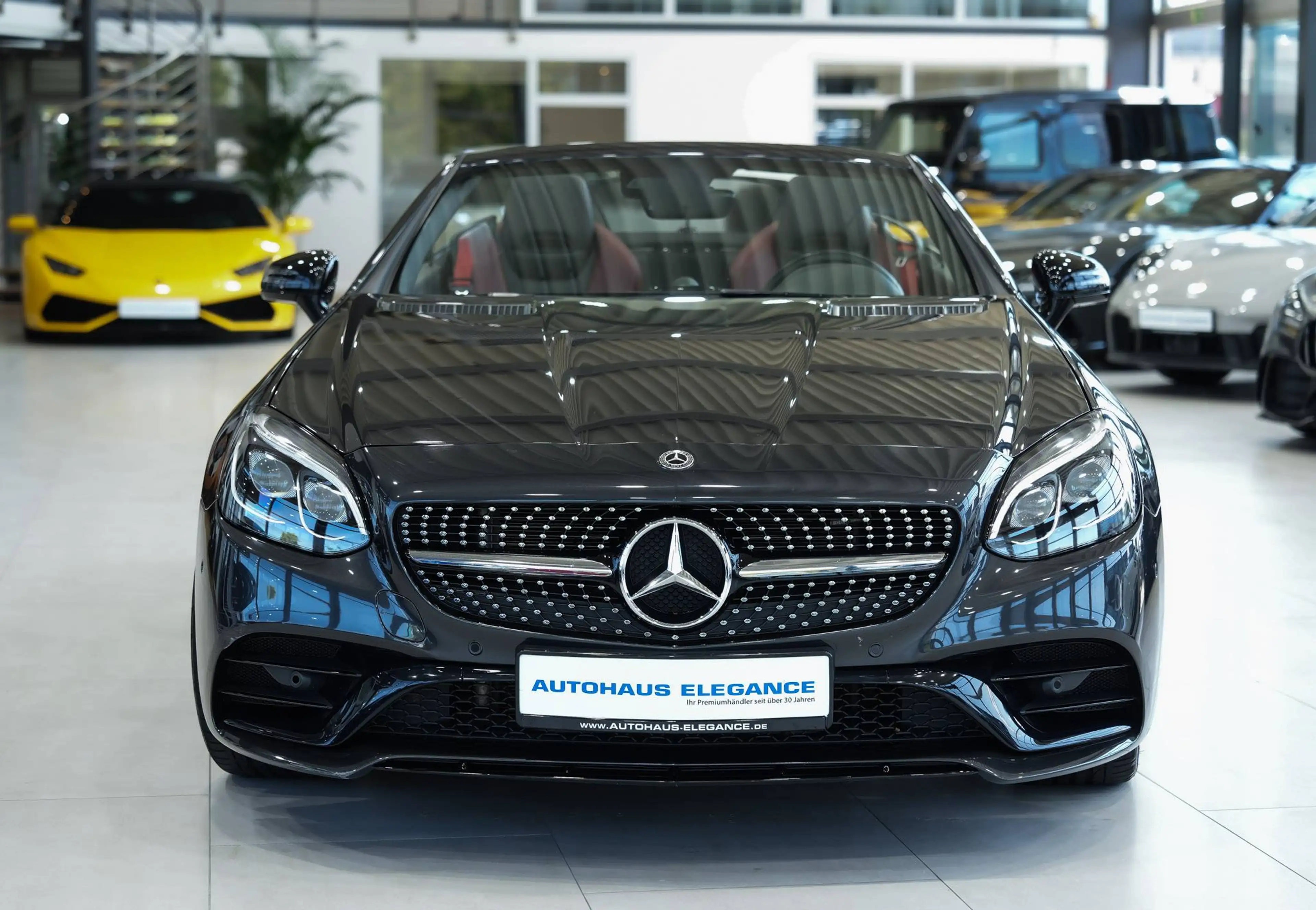 Mercedes-Benz SLC 300 Roadster*AMG-LINE*NIGHT*SPORTSITZE*H&K* — photo 4