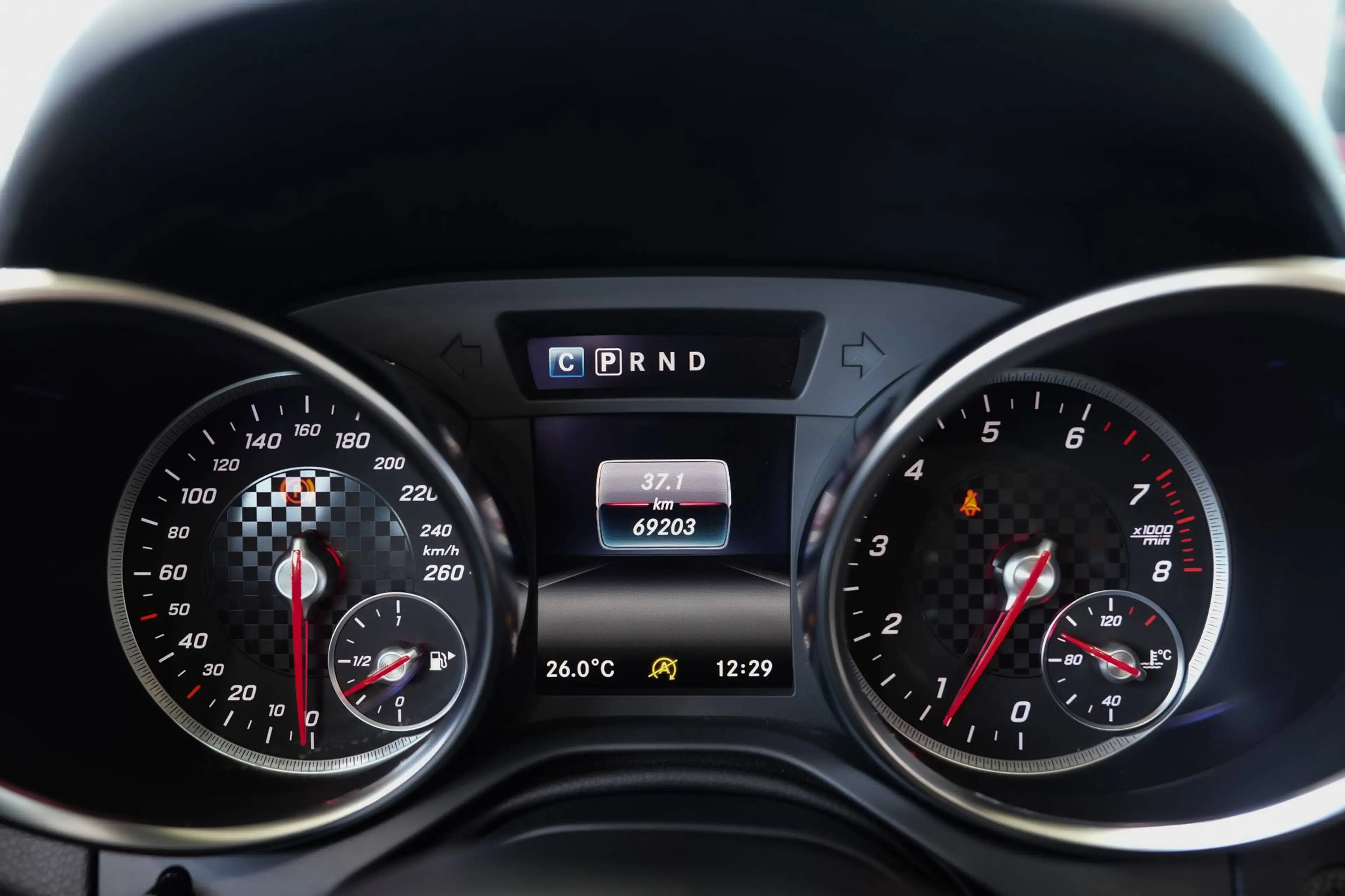 Mercedes-Benz SLC 300 Roadster*AMG-LINE*NIGHT*SPORTSITZE*H&K* — photo 13