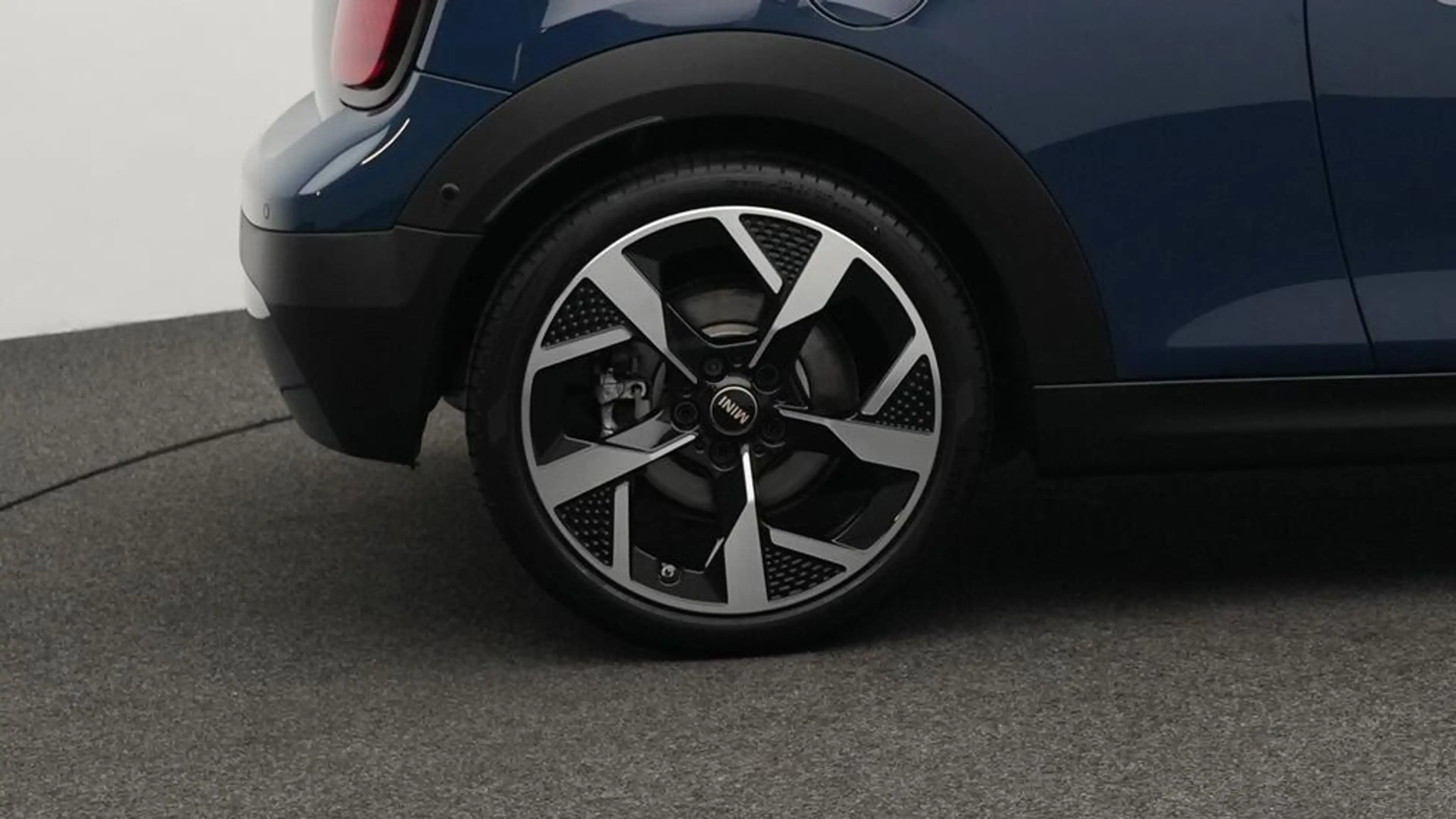 MINI Cooper C Cabrio Favoured Trim — photo 13
