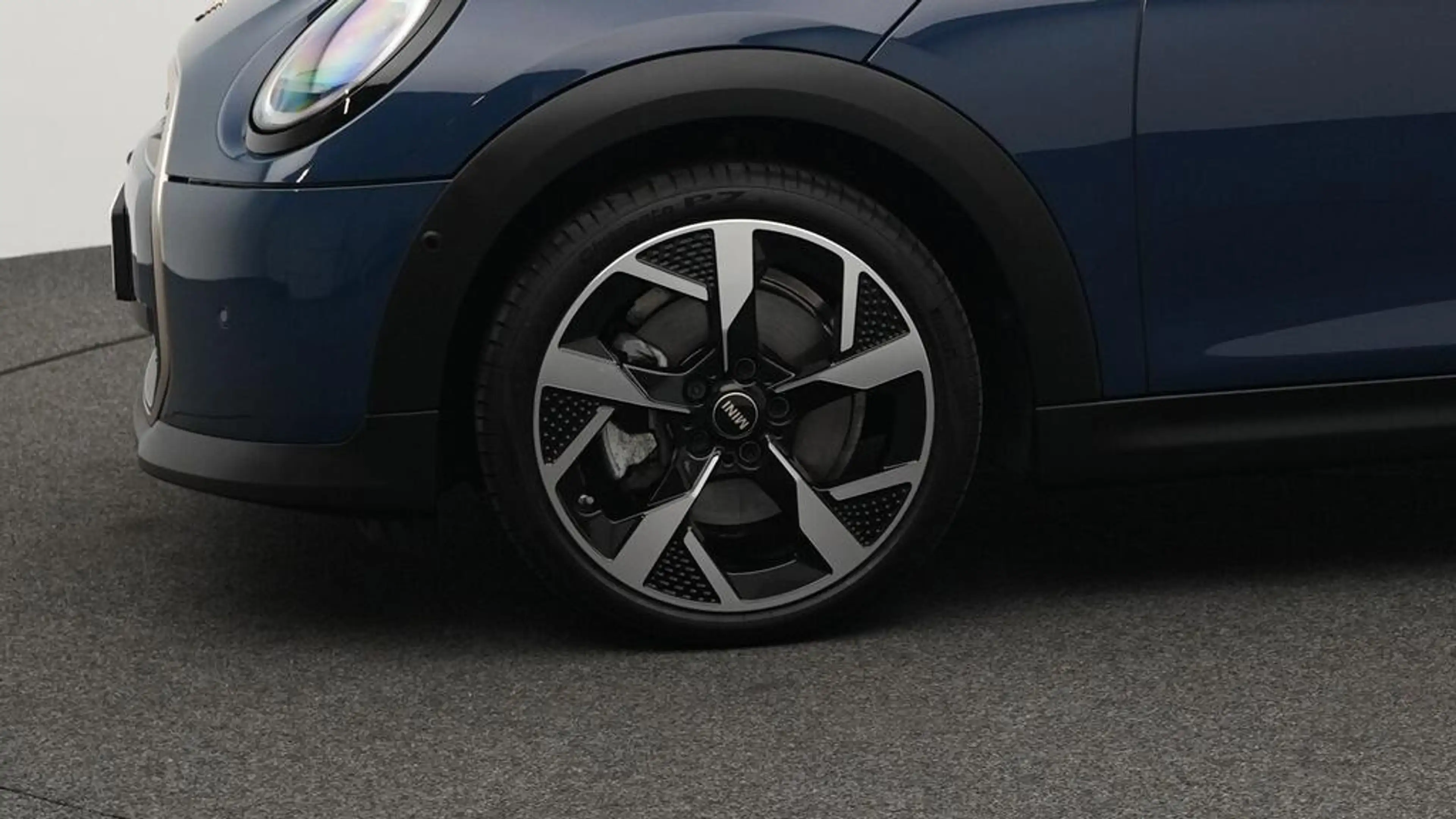 MINI Cooper C Cabrio Favoured Trim — photo 10