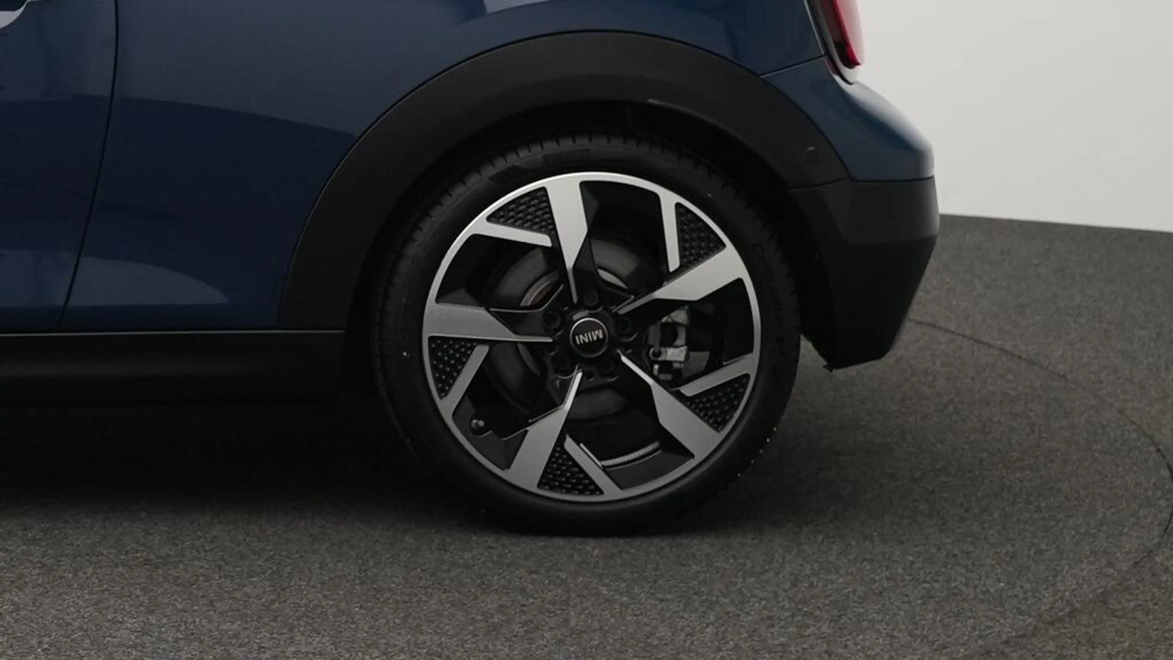 MINI Cooper C Cabrio Favoured Trim — photo 11