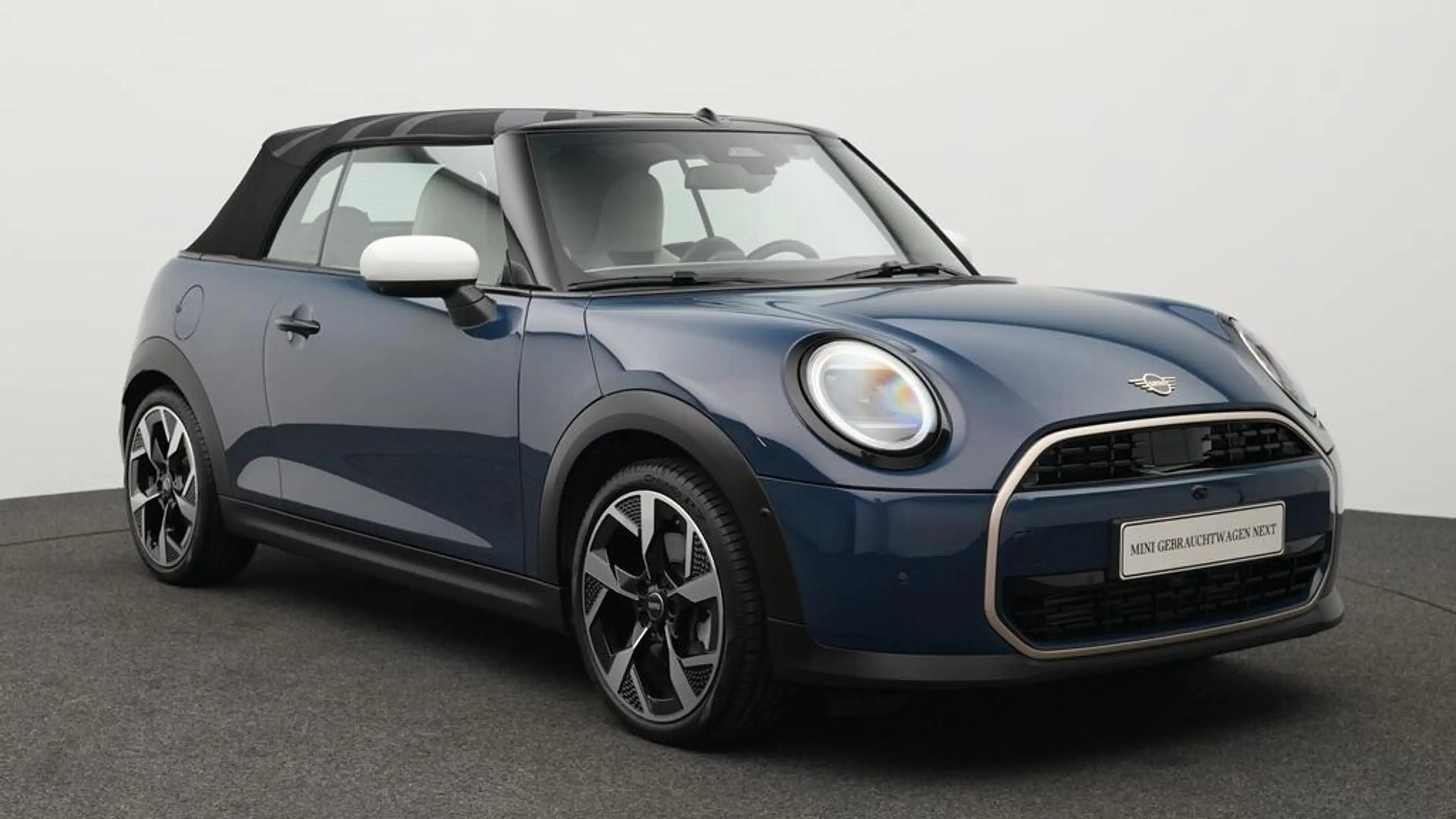 MINI Cooper C Cabrio Favoured Trim — photo 15