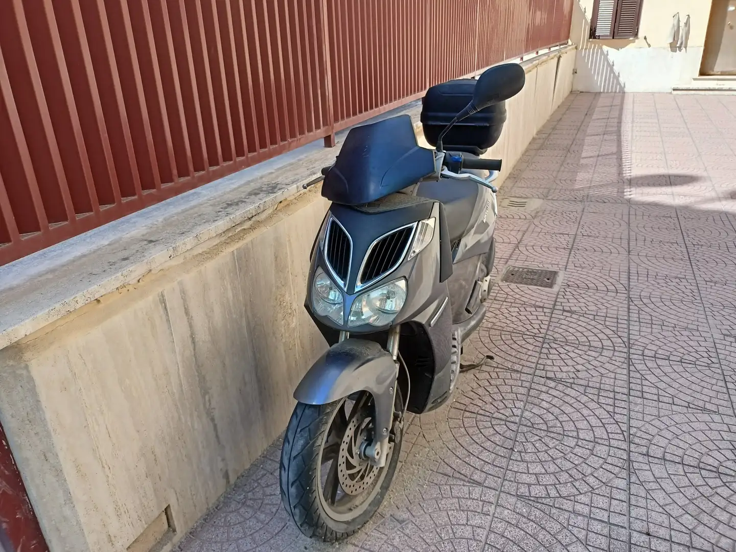Aprilia Sportcity 250 Grigio - 2
