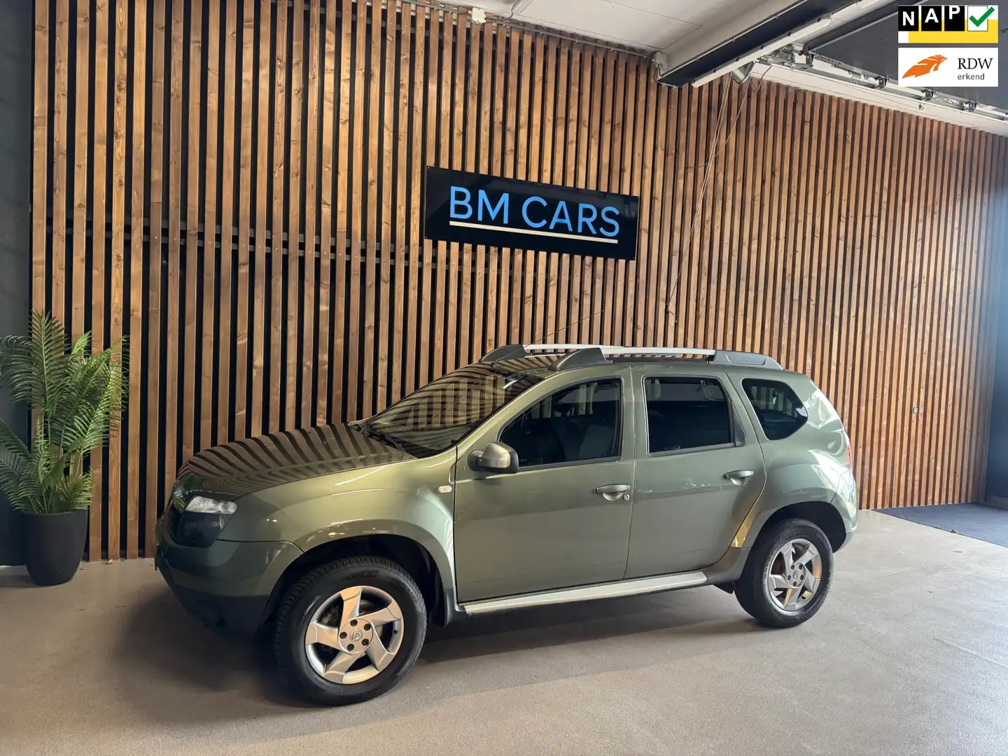 Dacia Duster 1.6 Delsey 2wd Airco,Trekhaak, 2e Eig Grijs - 1